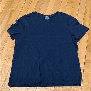 H&M Men's V-Neck T-Shirt in Navy Blue